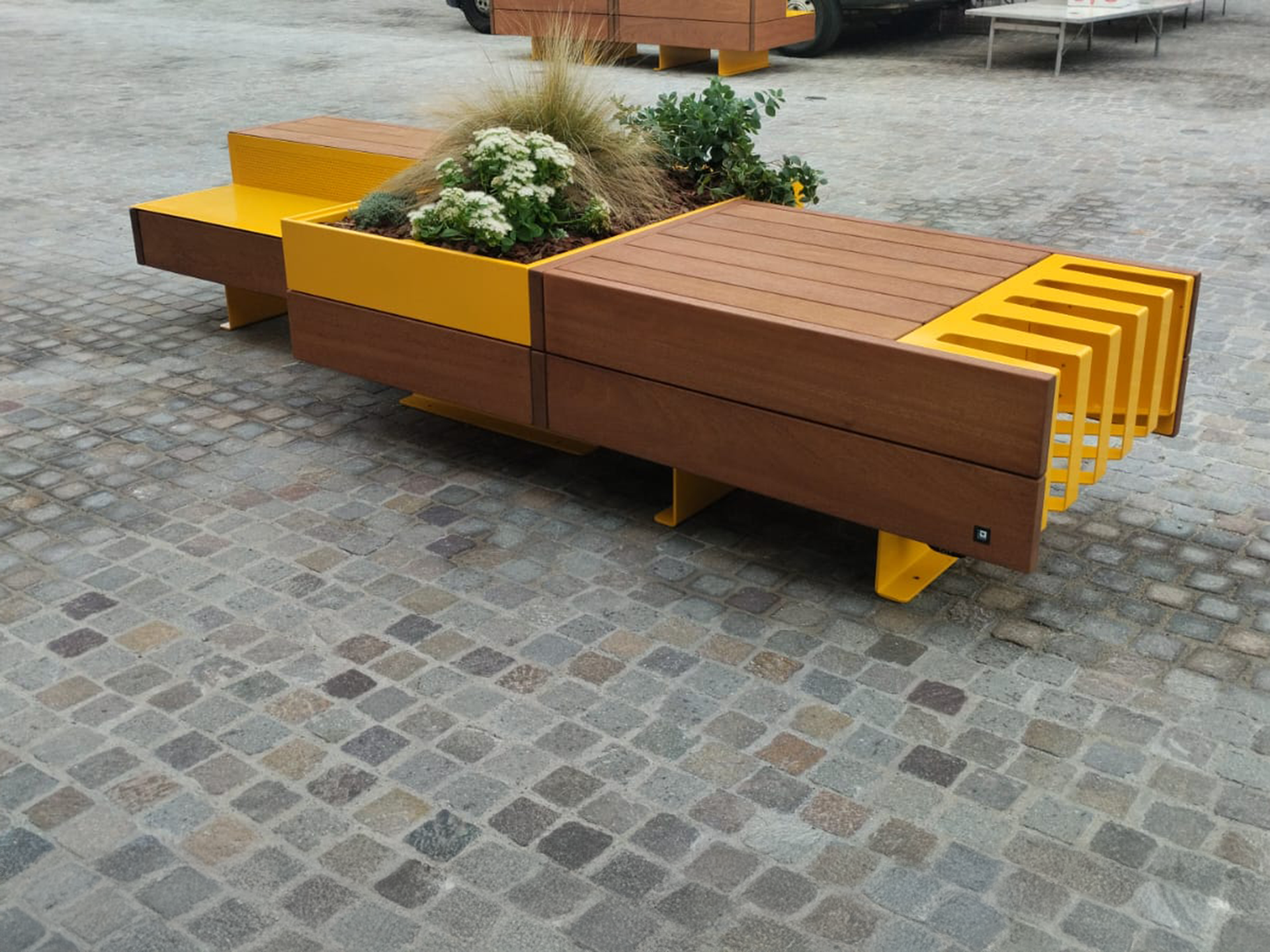 Linea Noi piazza Braglia - Montale - foto installazione n.2