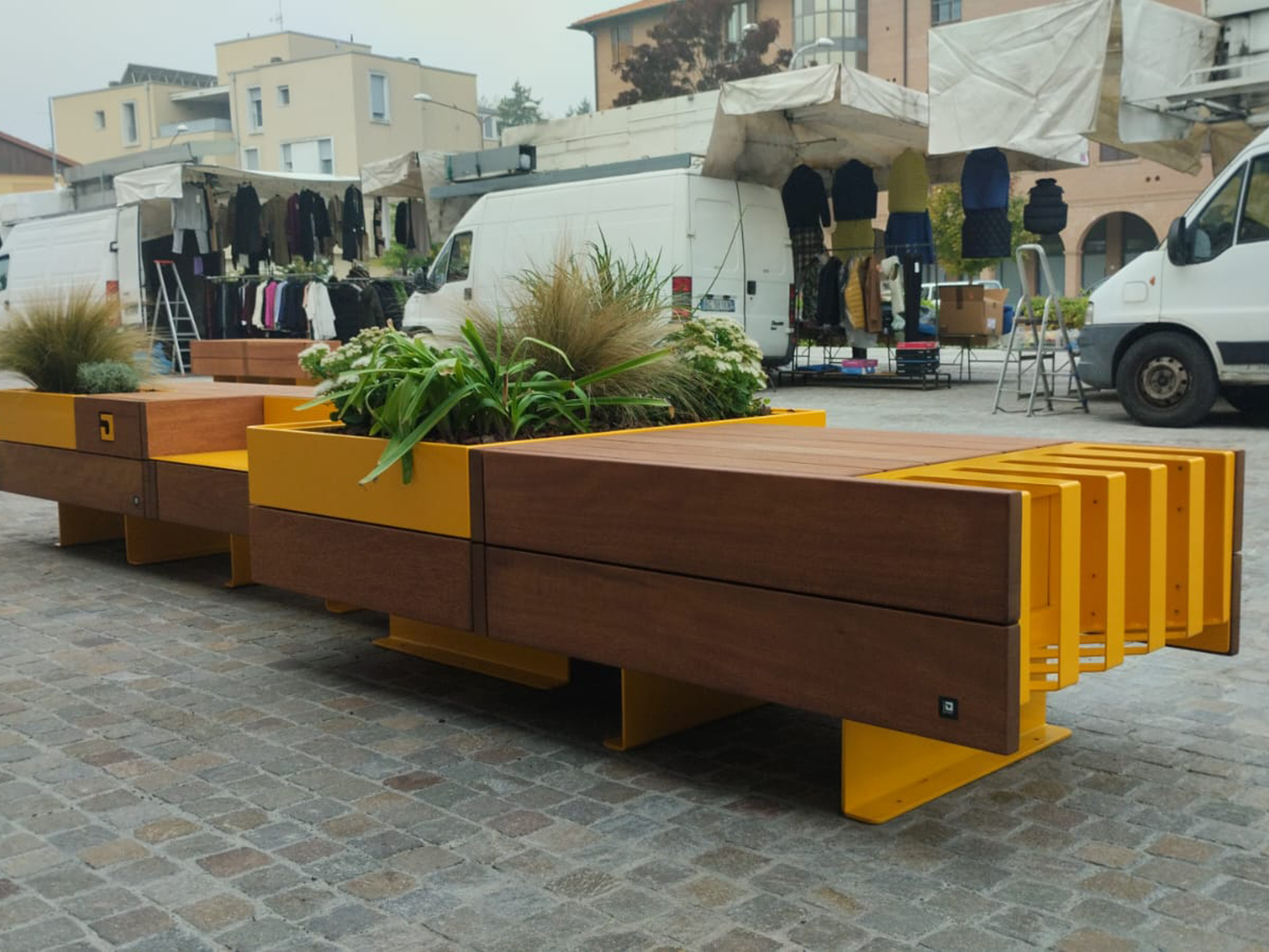 Linea Noi piazza Braglia - Montale - foto installazione n.9