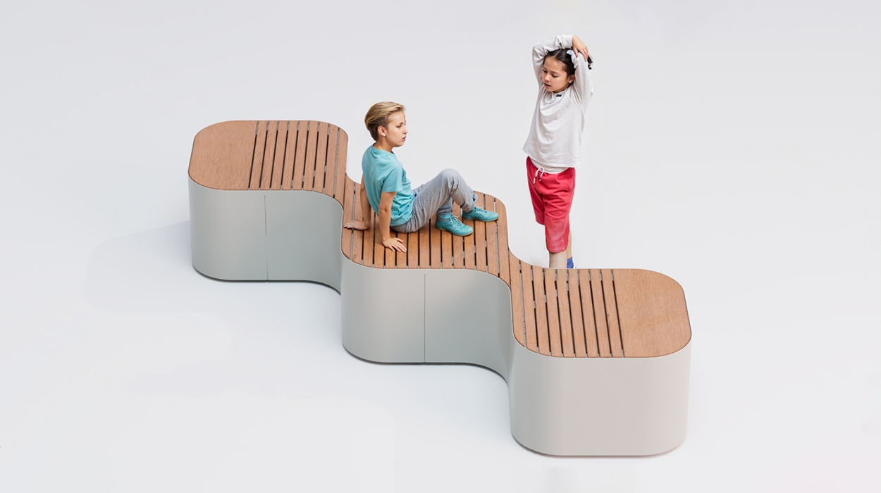 Pinch bench with 3 in-line modules for seating only